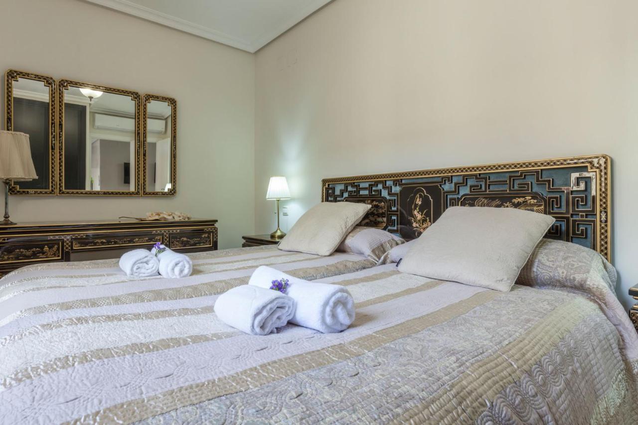 Apartamento Calle Sierpes Sevilla Exteriör bild